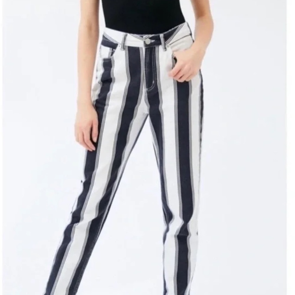 NWT BDG Black & White Striped Mom Jeans Urban Outfitters Size 29